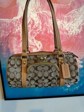 Coach Signature Kisslock Barrel Bag in Khaki and Light Beige